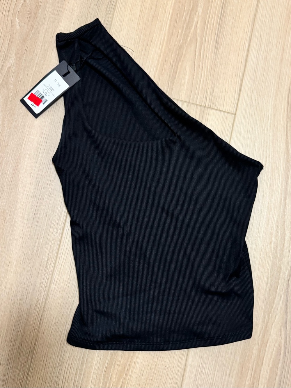 Dynamite One shoulder cut out rip tank top nwt